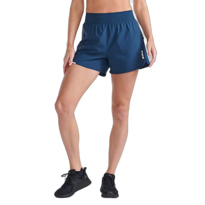 Short femme 2XU Aero Hi-Rise 4